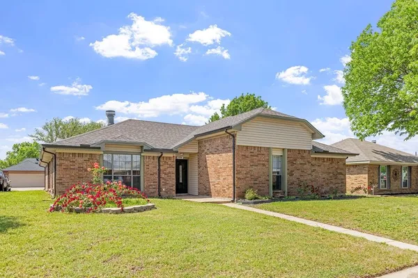 $359,900 | 1304 Petunia Drive, Allen, TX 75002