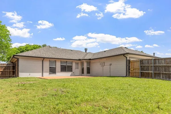 $359,900 | 1304 Petunia Drive, Allen, TX 75002