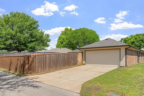 $359,900 | 1304 Petunia Drive, Allen, TX 75002