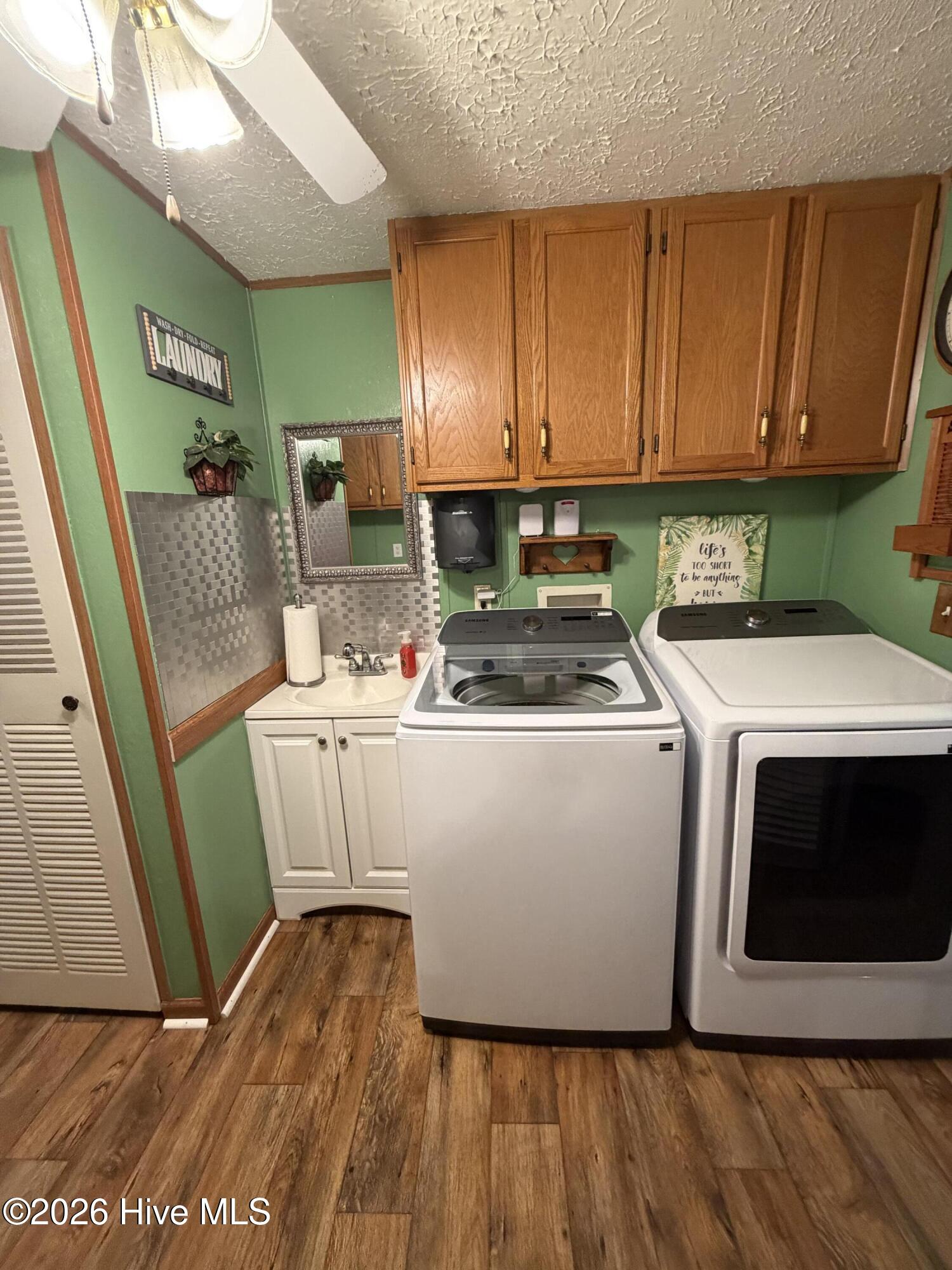 2626 Pershing Terrace Kinston, NC 28504 - Photo 27 of 53 Laundry Room
