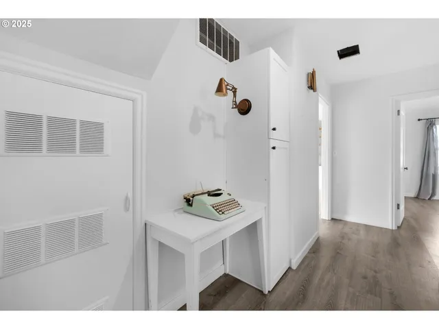 $489,000 | 780 South Main Avenue, Warrenton, OR 97146