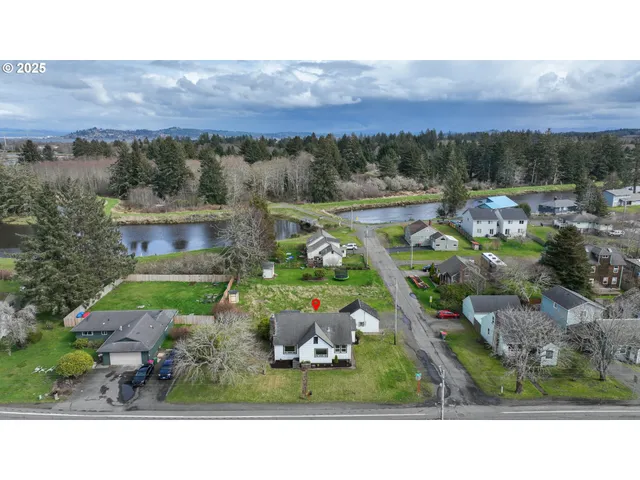 $489,000 | 780 South Main Avenue, Warrenton, OR 97146