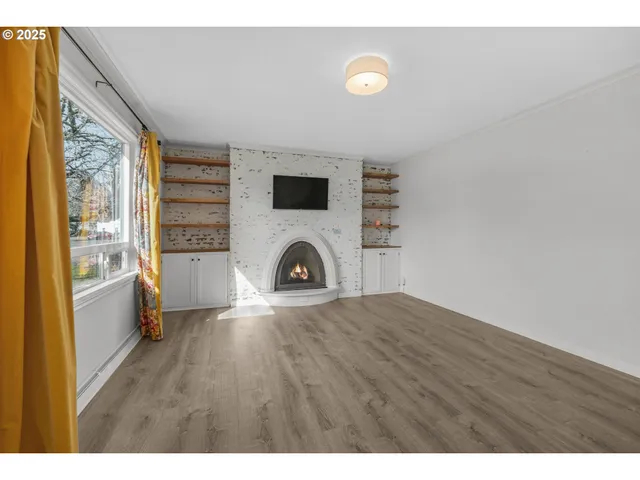 $489,000 | 780 South Main Avenue, Warrenton, OR 97146