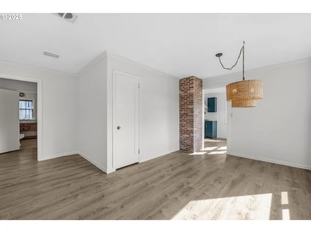 $489,000 | 780 South Main Avenue, Warrenton, OR 97146