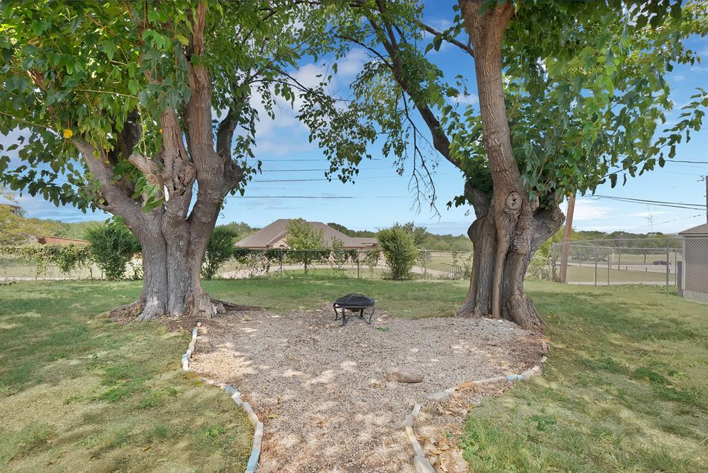 825 East Prairie View Road Crowley, TX 76036 - Photo 21 of 32 Gallery Image 21