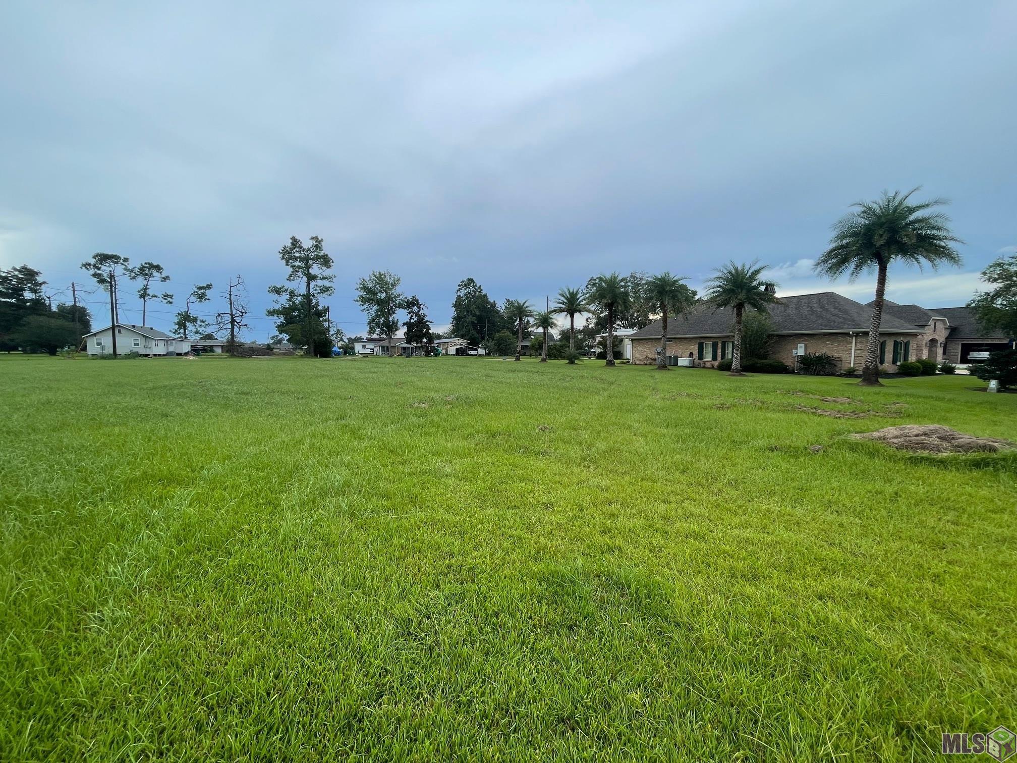 2932 Bayou Blue Road Gray, LA 70359 - Photo 3 of 6 Gallery Image 3