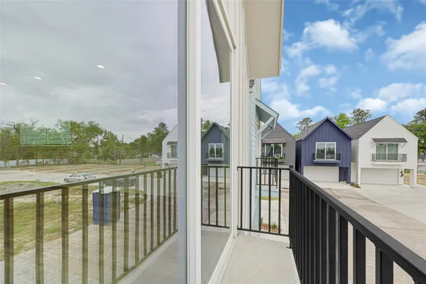 $2,600 | 4606 Crown Grove Lane, Houston, TX 77018