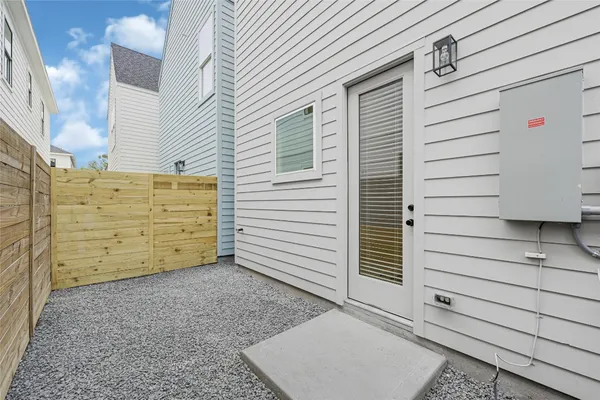 $2,600 | 4606 Crown Grove Lane, Houston, TX 77018