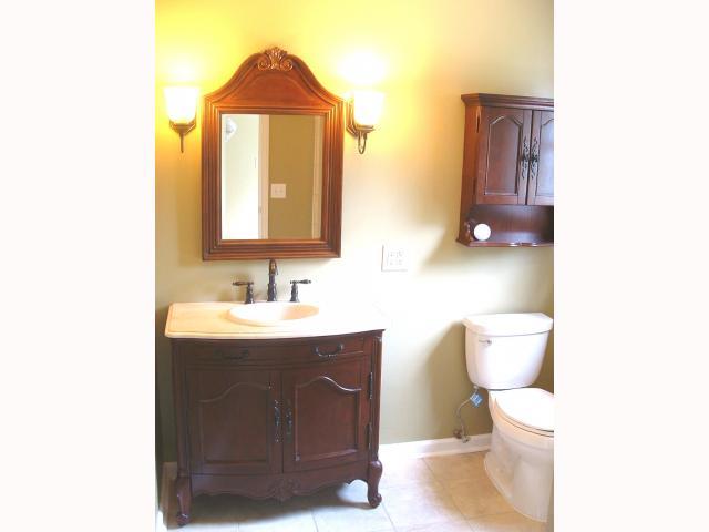 7901 Graham Road Indianapolis, IN 46250 - Photo 10 of 12 Gallery Image 10