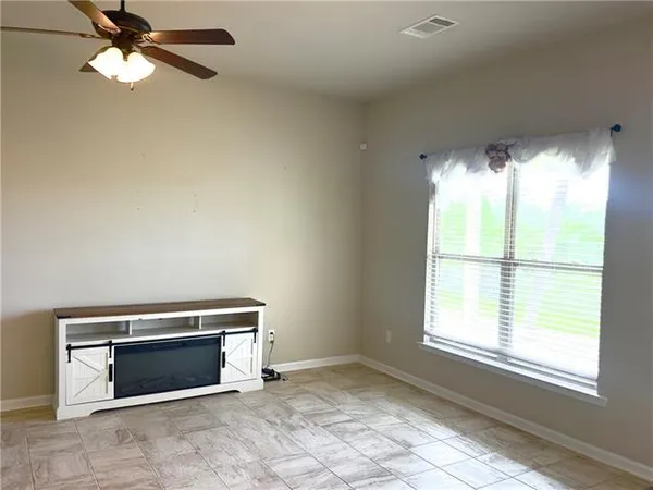 $1,800 | 11146 Regency Avenue, Hammond, LA 70403