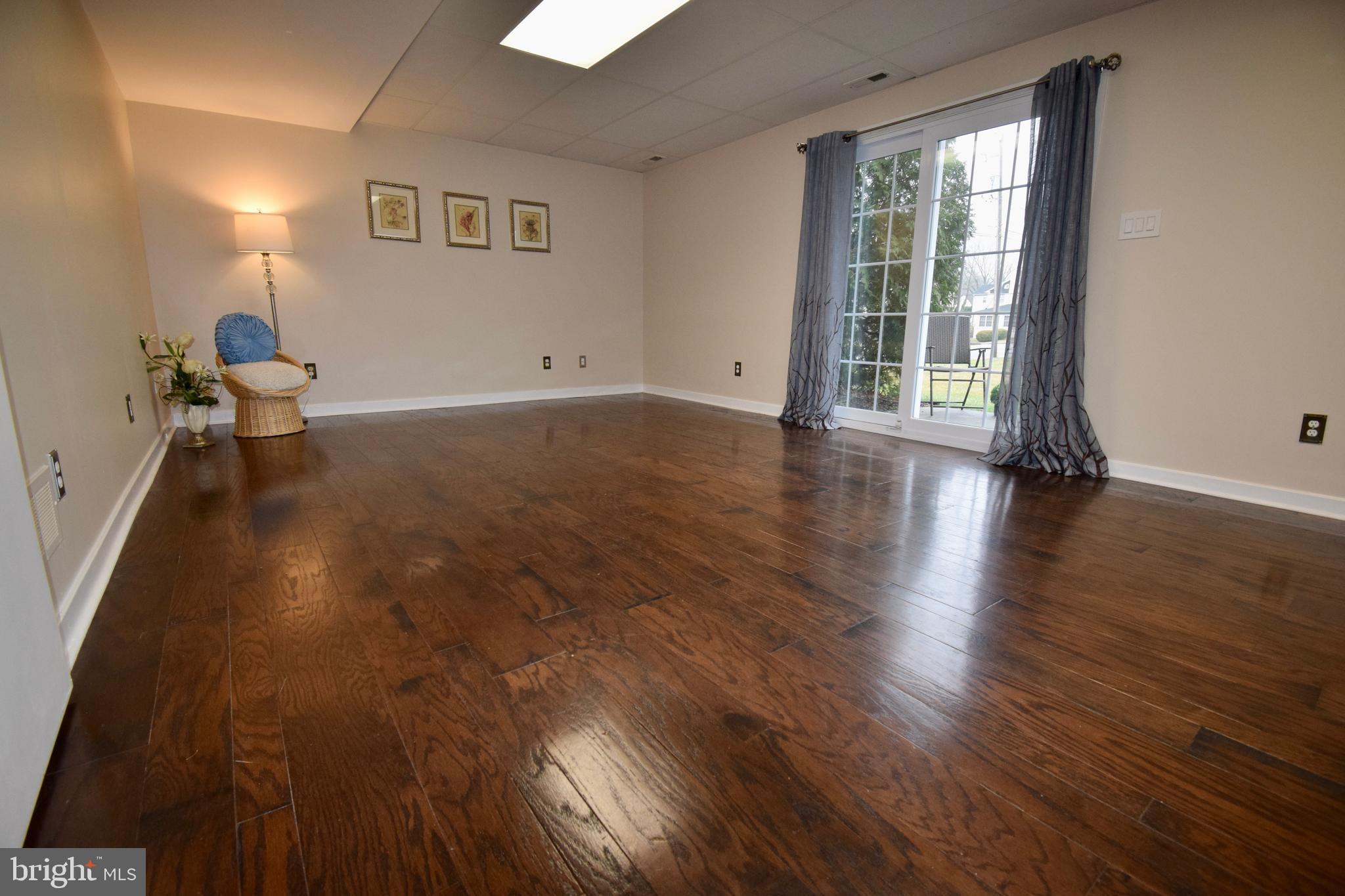 103 Silverside Road Wilmington, DE 19809 - Photo 37 of 54 Family Room
