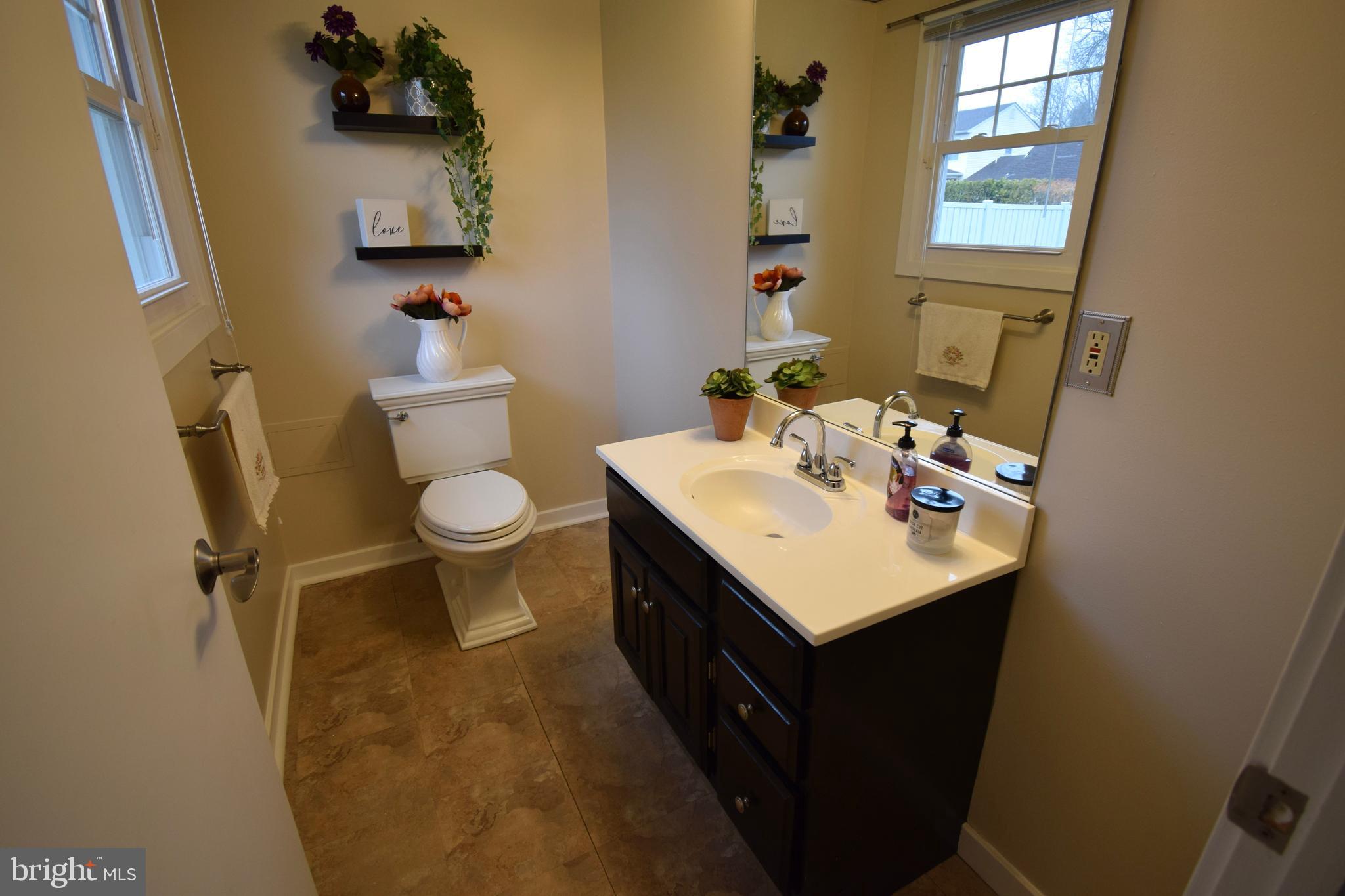 103 Silverside Road Wilmington, DE 19809 - Photo 41 of 54 Half Bath