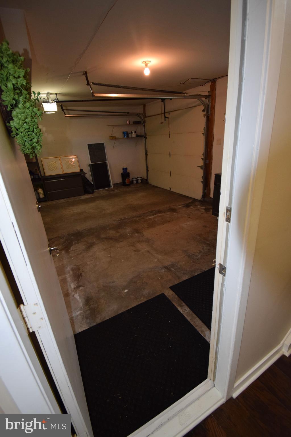 103 Silverside Road Wilmington, DE 19809 - Photo 46 of 54 Garage