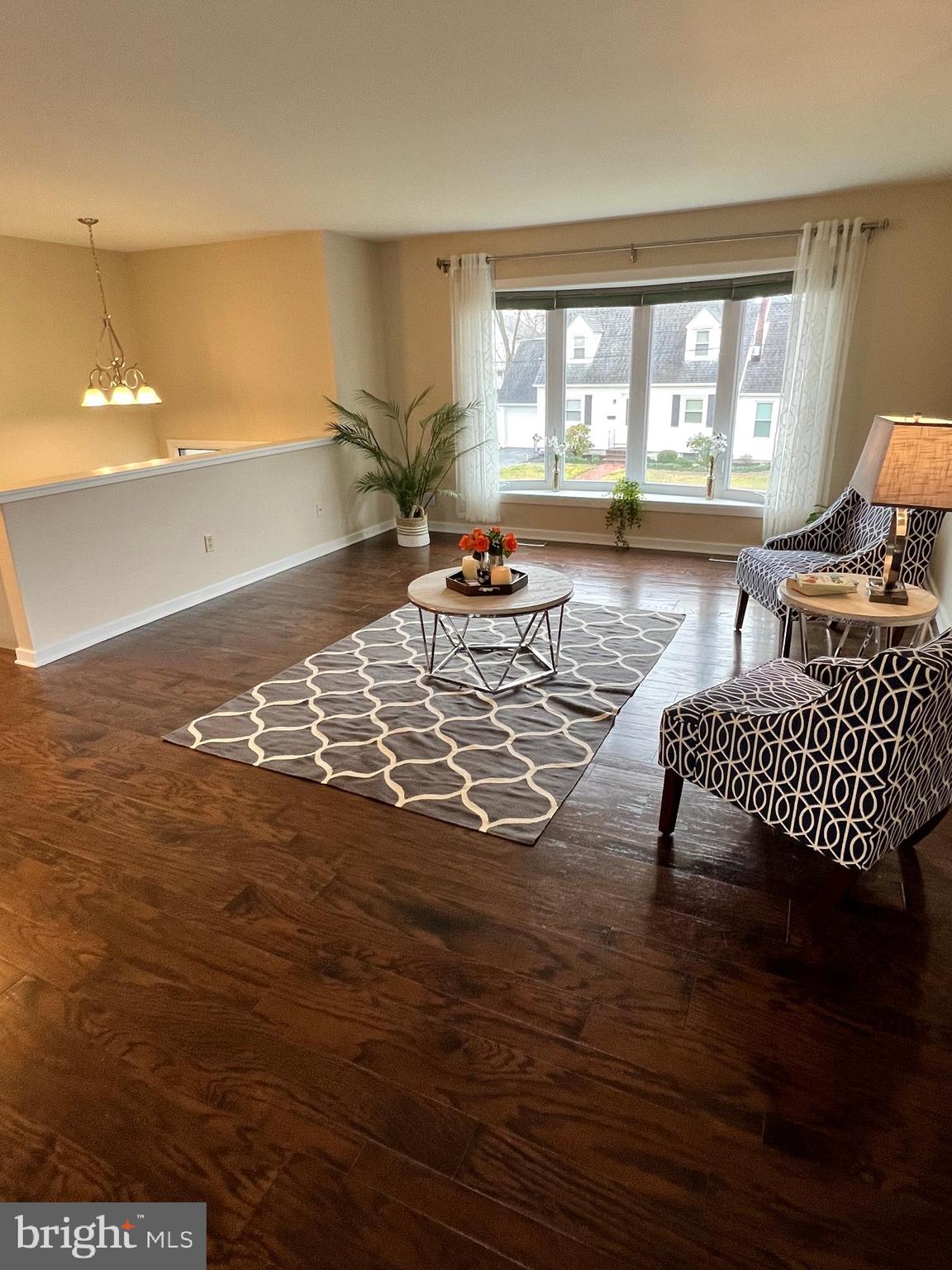 103 Silverside Road Wilmington, DE 19809 - Photo 9 of 54 Living Room