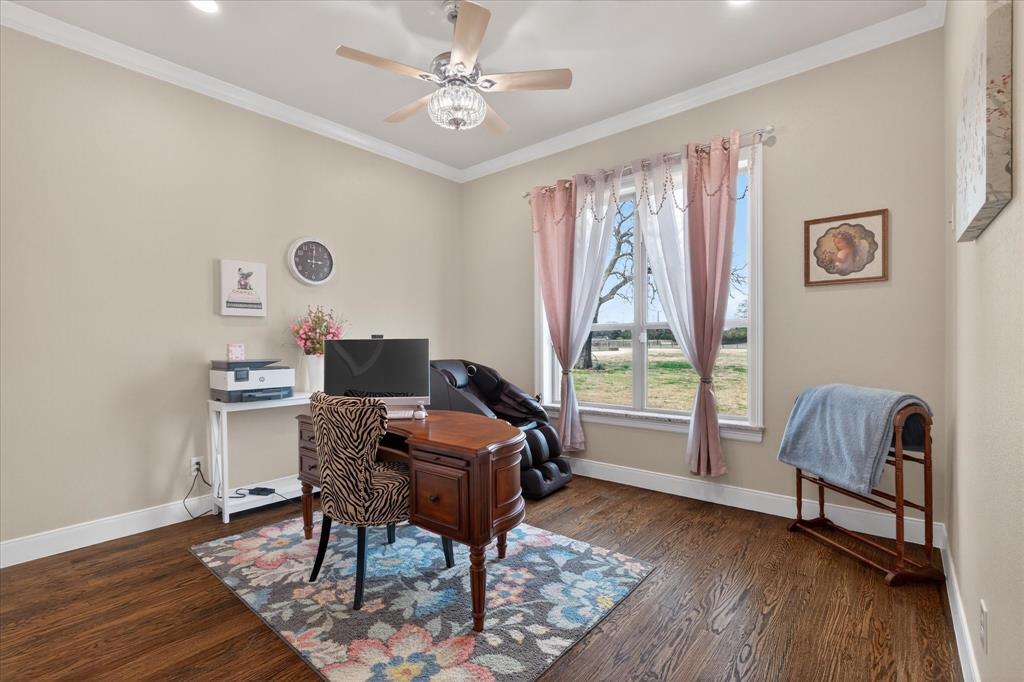 790 Bones Chapel Road Whitesboro, TX 76273 - Photo 23 of 39 a living room with furniture and a window