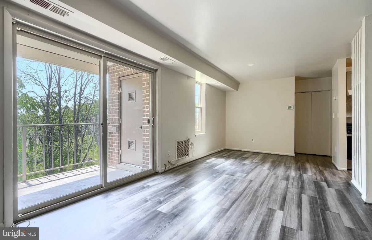 14 Mountbatten Court Baltimore, MD 21207 - Photo 7 of 15