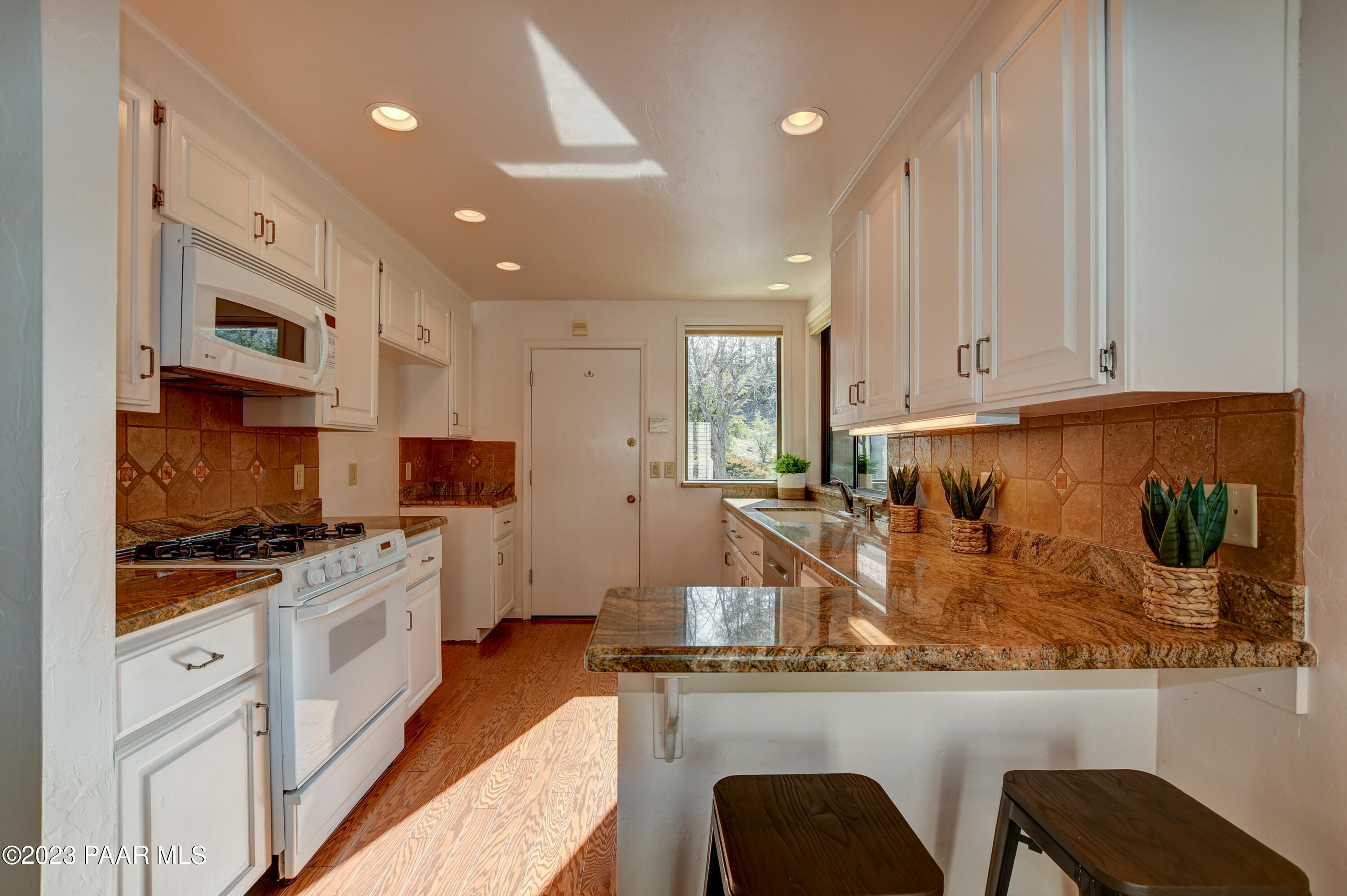 Kitchen 1