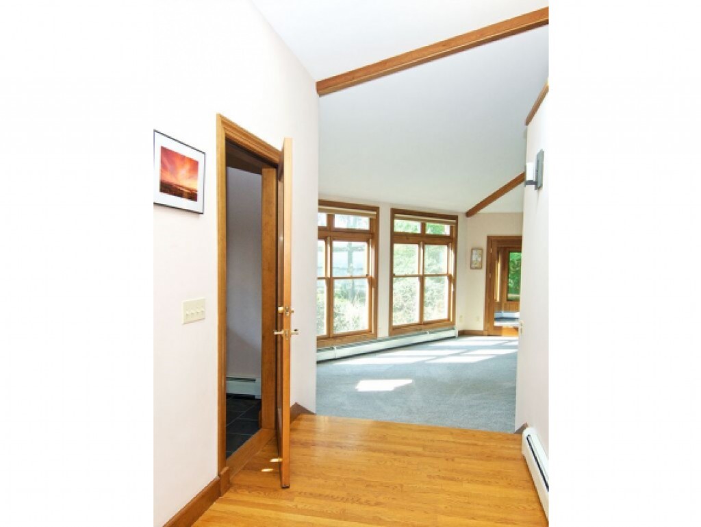 138 Smith Road Colchester, VT 05446 - Photo 11 of 26 Gallery Image 11
