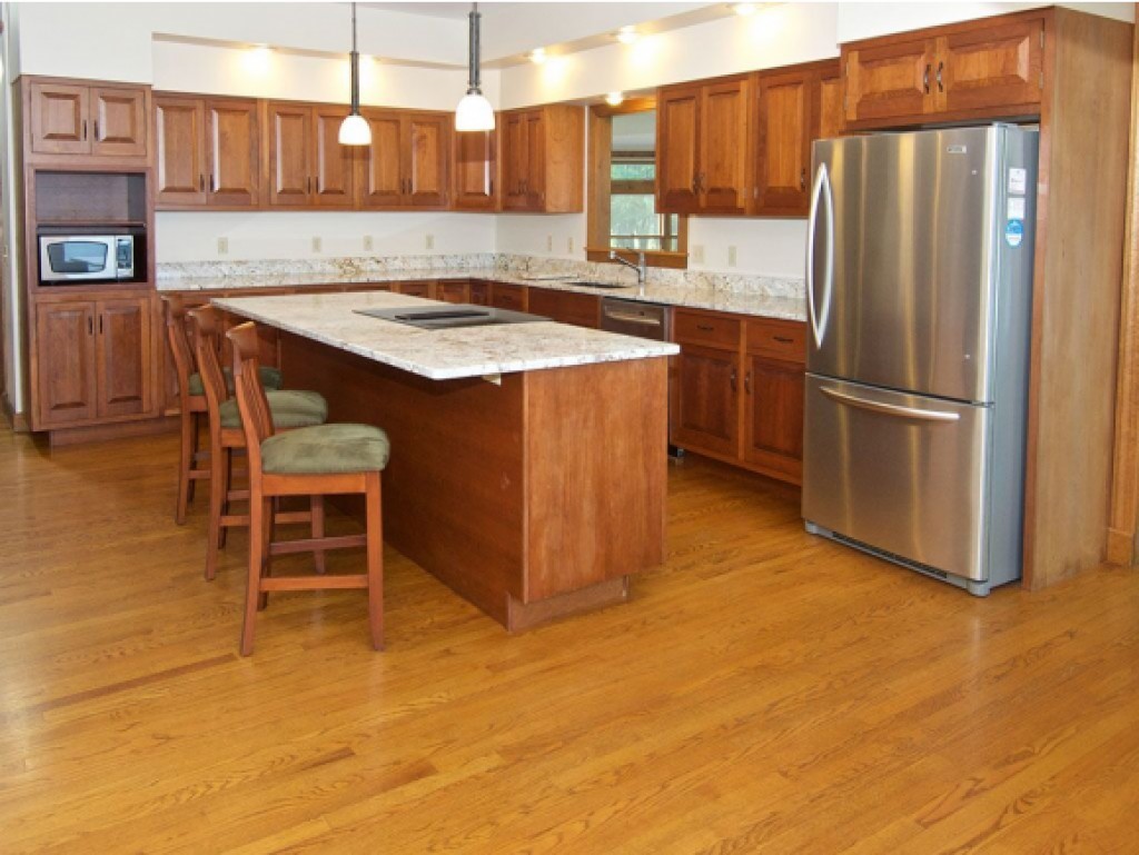 138 Smith Road Colchester, VT 05446 - Photo 3 of 26 Gallery Image 3
