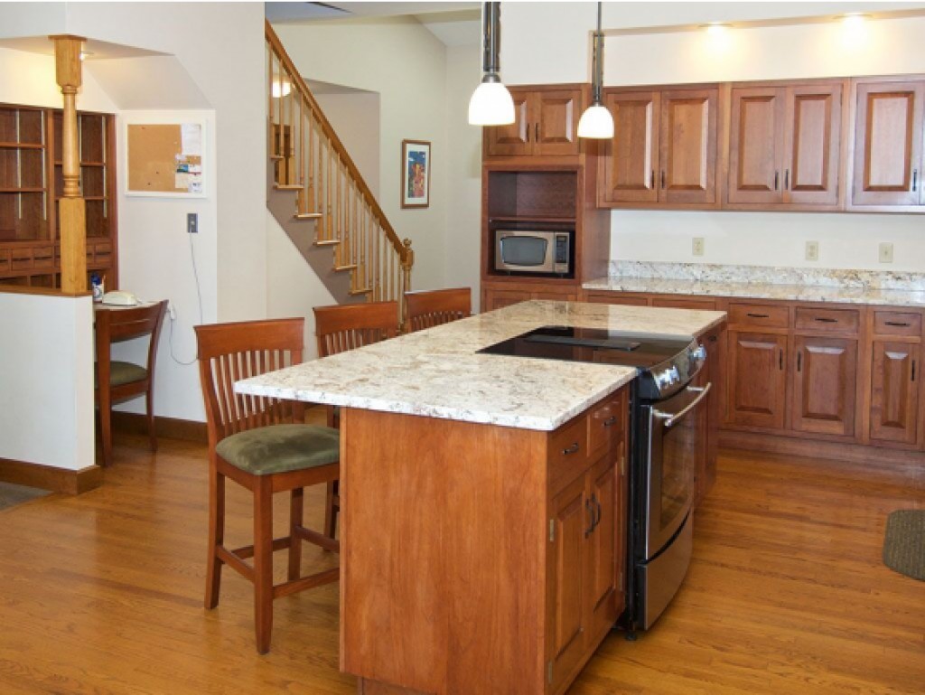 138 Smith Road Colchester, VT 05446 - Photo 5 of 26 Gallery Image 5
