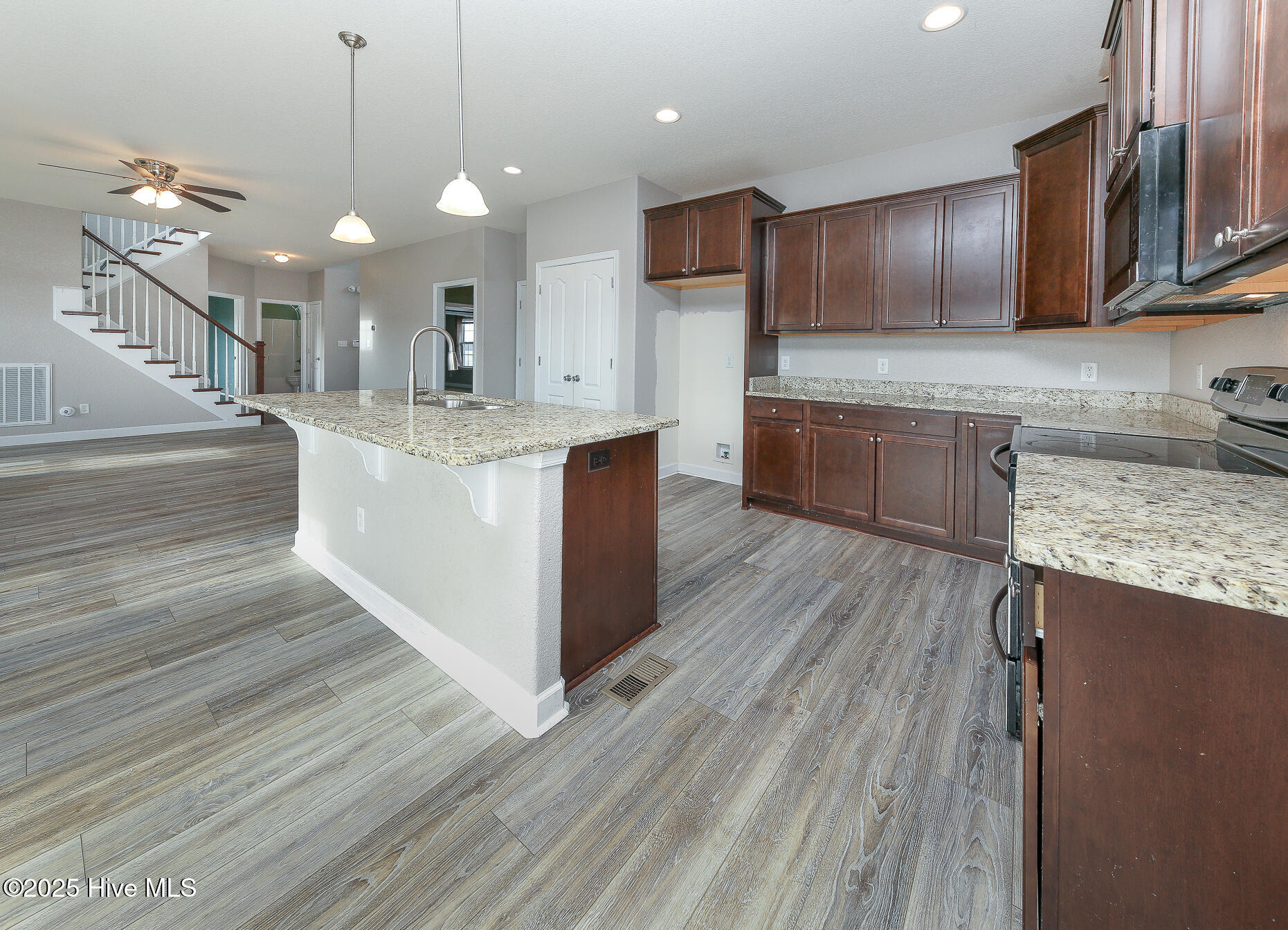 284 McPherson Road South Mills, NC 27976 - Photo 8 of 33 4G8A9347