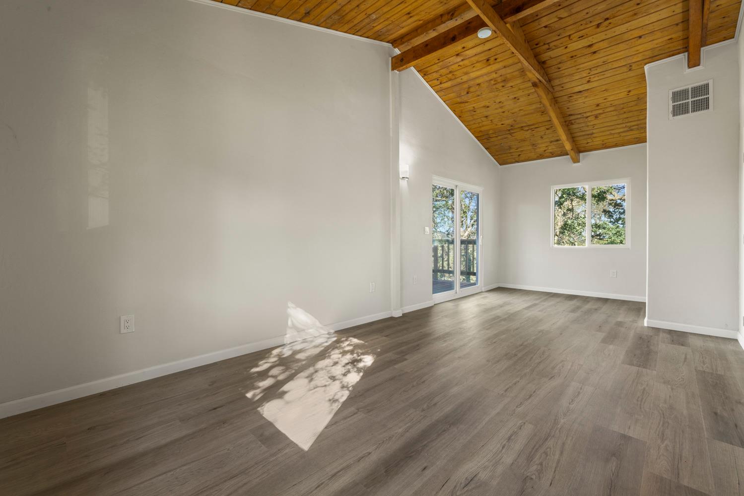 2324 Quail Hill Road Copperopolis, CA 95228 - Photo 25 of 52 a view of empty room with wooden floor
