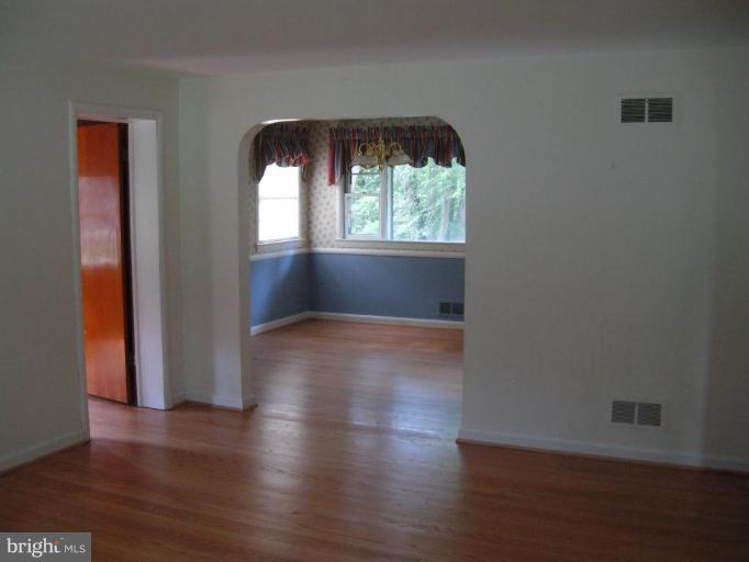 1024 Tanley Road Silver Spring, MD 20904 - Photo 4 of 30 Living Room #3
