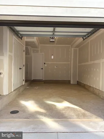 $3,550 | 4308 Ellipse Terrace, Chantilly, VA 20151