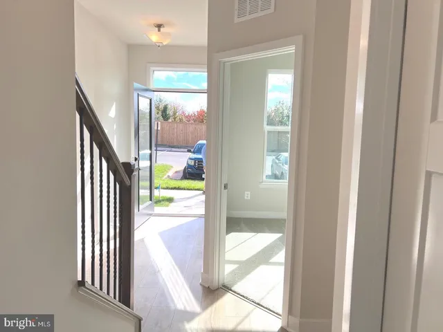 $3,550 | 4308 Ellipse Terrace, Chantilly, VA 20151