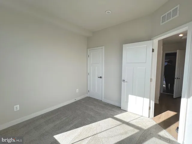 $3,550 | 4308 Ellipse Terrace, Chantilly, VA 20151