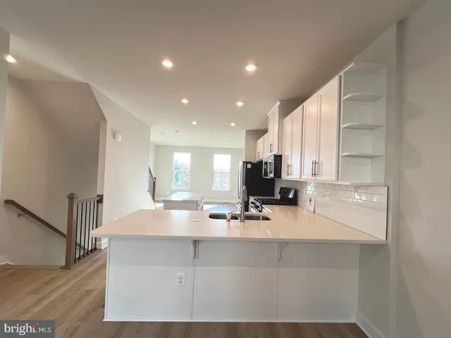 $3,550 | 4308 Ellipse Terrace, Chantilly, VA 20151