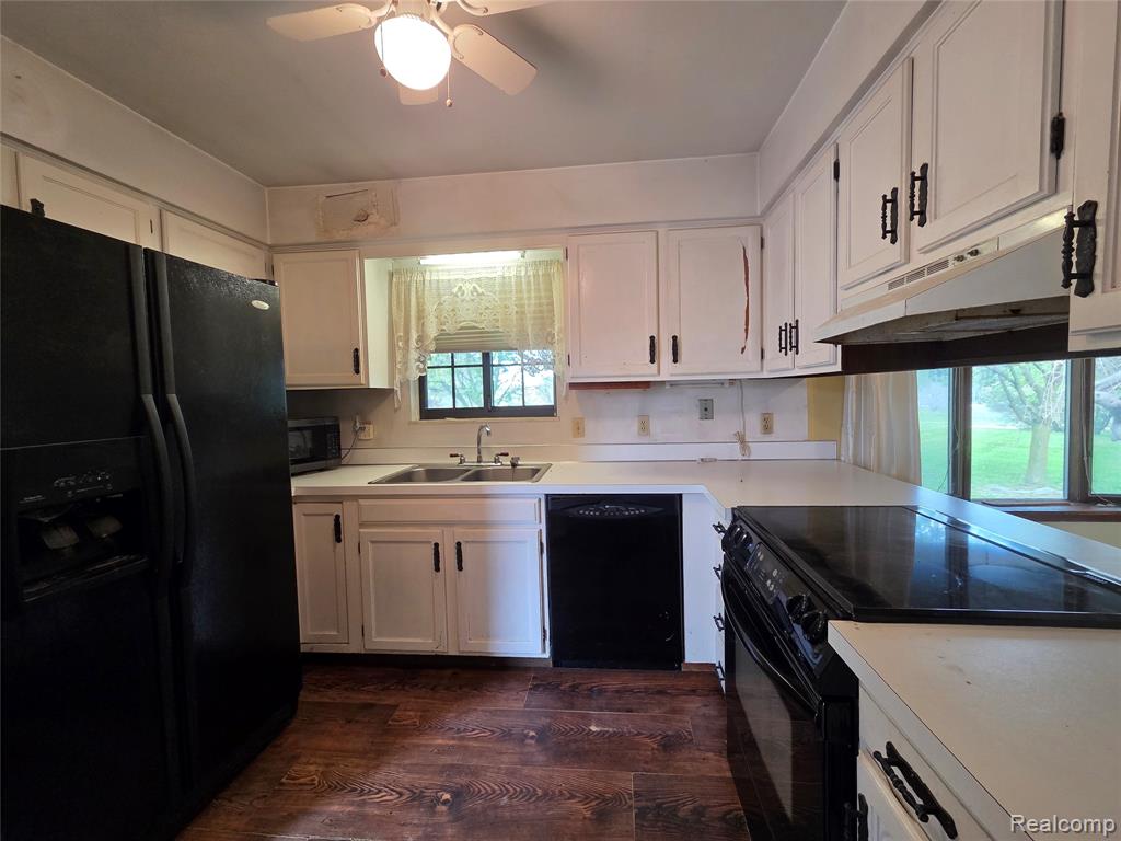 6300 Runyan Lake Road Fenton, MI 48430 - Photo 8 of 17