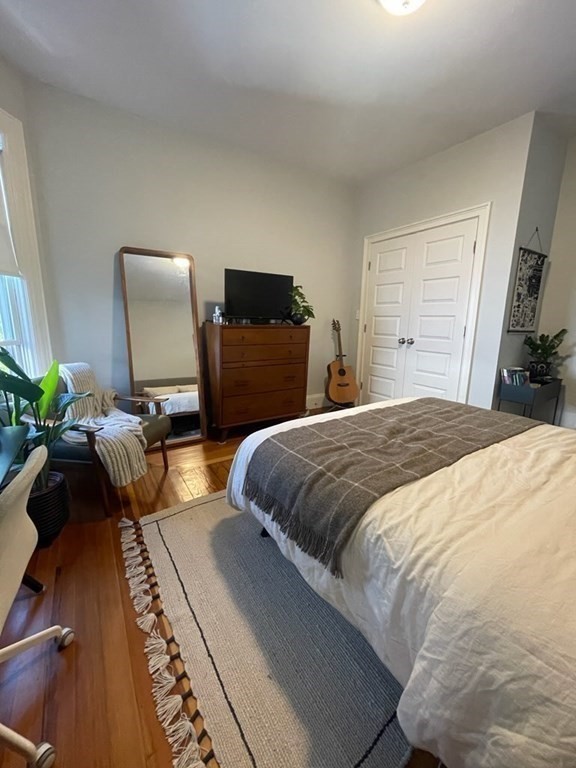 42 Grampian Way Boston, MA 02125 - Photo 13 of 37