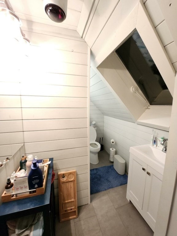 42 Grampian Way Boston, MA 02125 - Photo 21 of 37