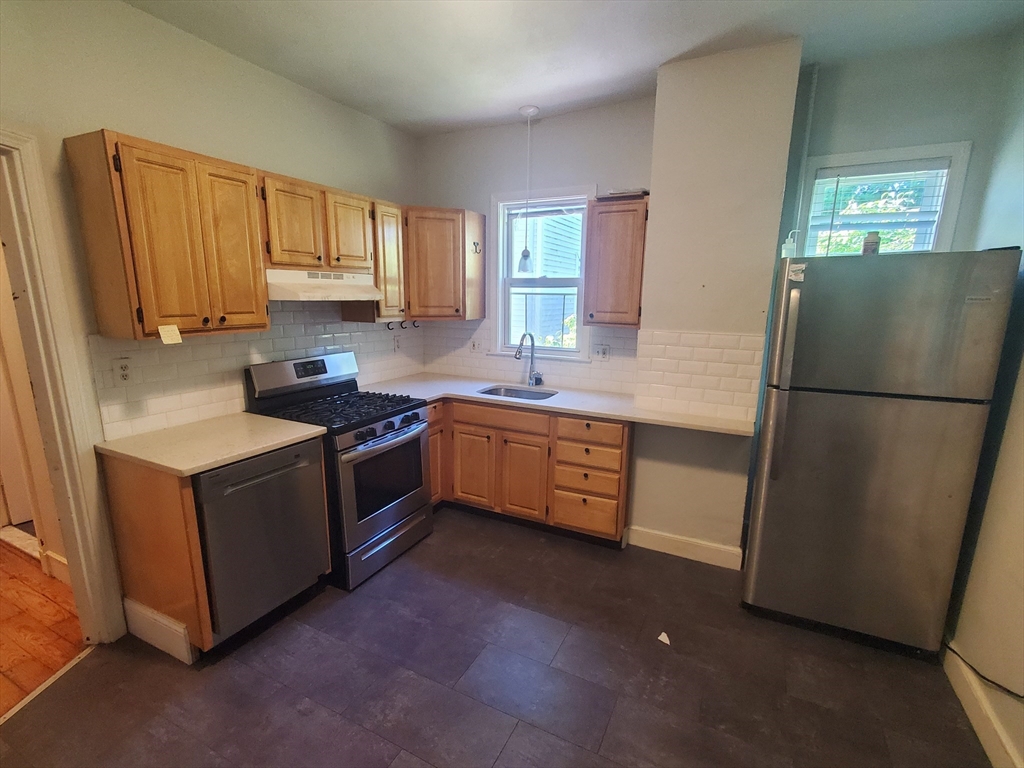 42 Grampian Way Boston, MA 02125 - Photo 27 of 37