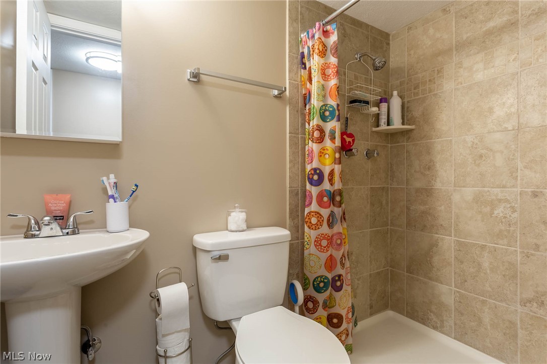 9982 Fair Road Strongsville, OH 44149 - Photo 16 of 35 Gallery Image 16