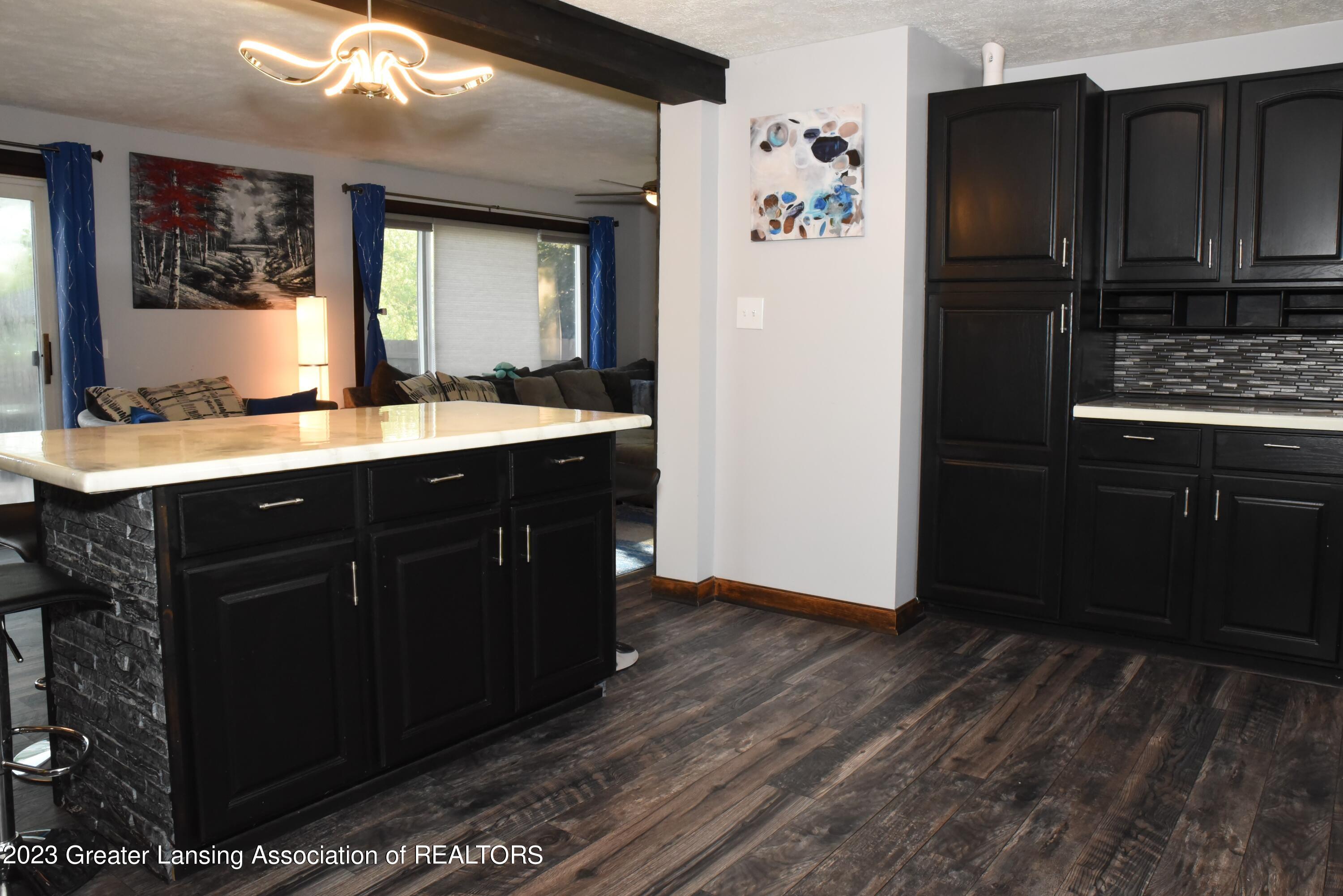 5550 Marsh Road Haslett, MI 48840 - Photo 3 of 30 DSC_9966