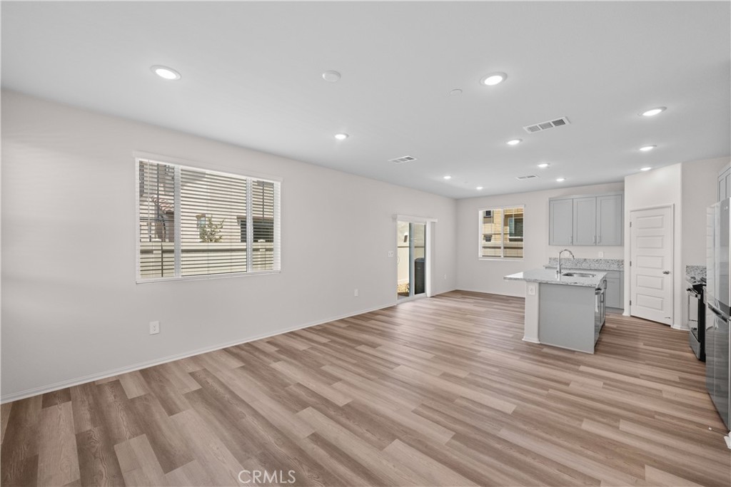 28577 Via Roble Temecula, CA 92591 - Photo 8 of 54