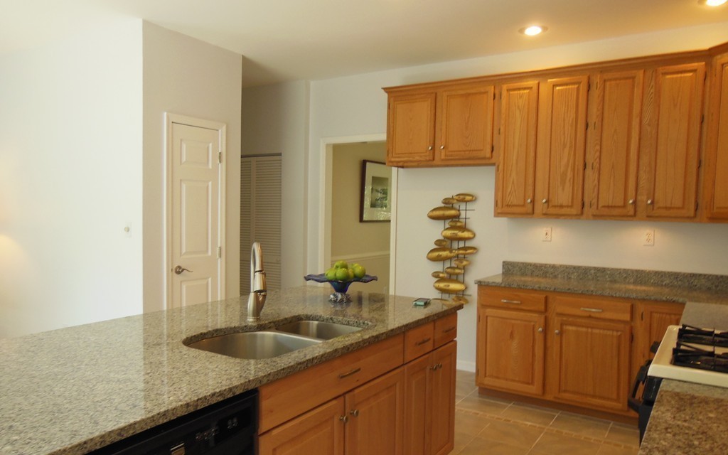 7 Emery Road, Unit 7 Bedford, MA 01730 - Photo 6 of 11 Gallery Image 6