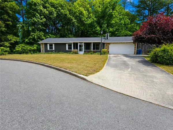 $325,000 | 1250 Westwood Court Southwest, Grayson, GA 30017