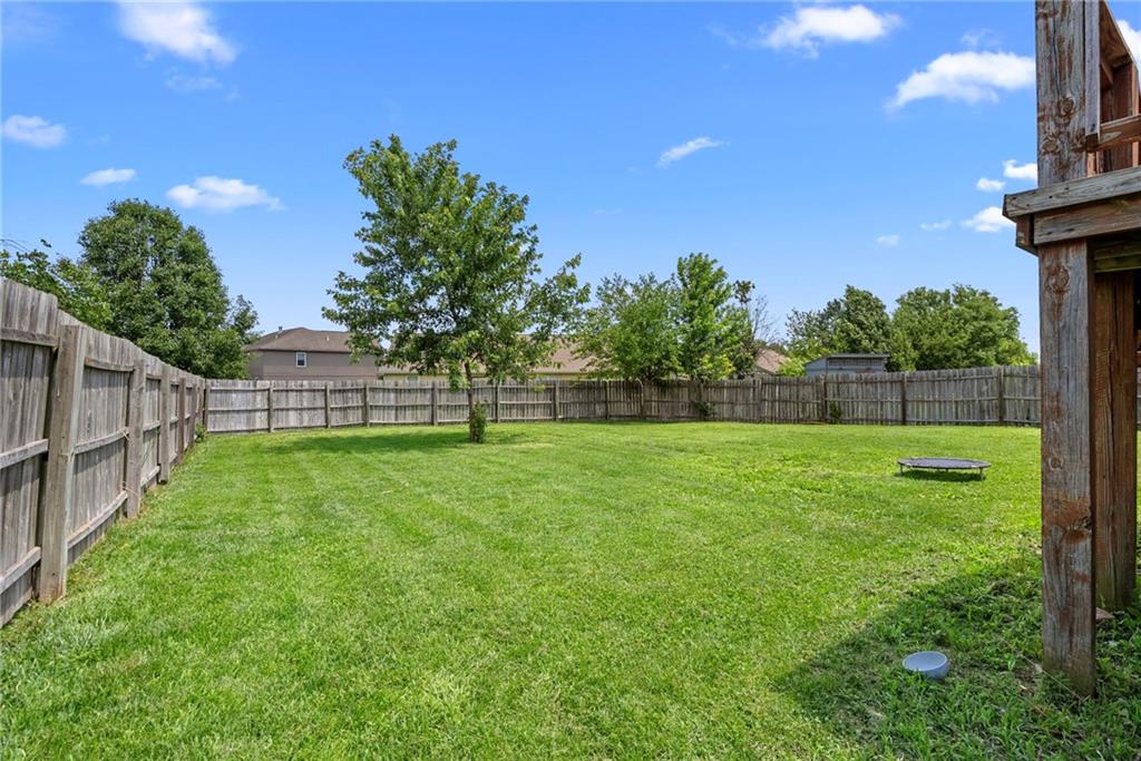 920 East Pumpkin Ridge Gardner, KS 66030 - Photo 27 of 28