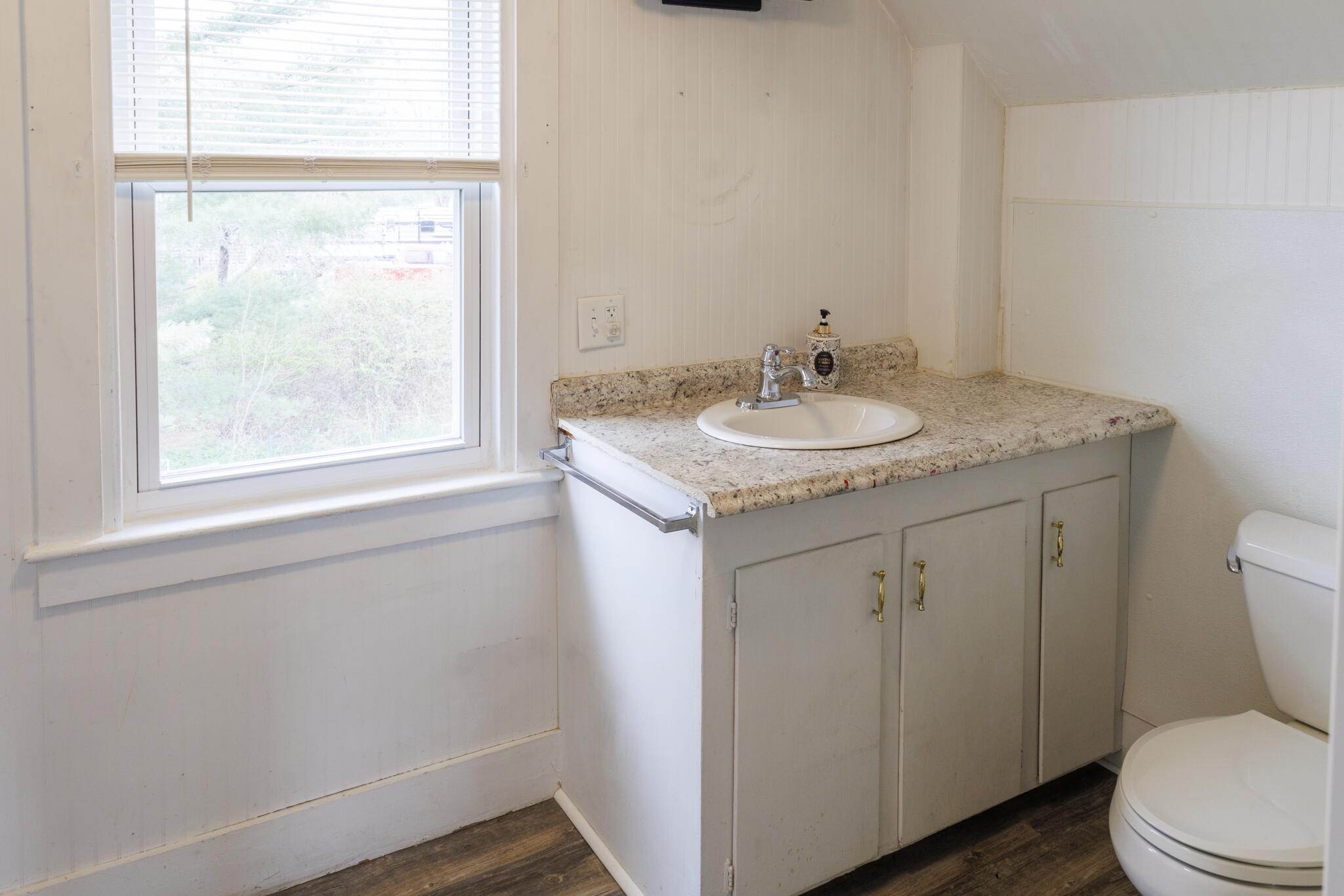 22 Booker Street Thomaston, ME 04861 - Photo 24 of 32 22 booker -50