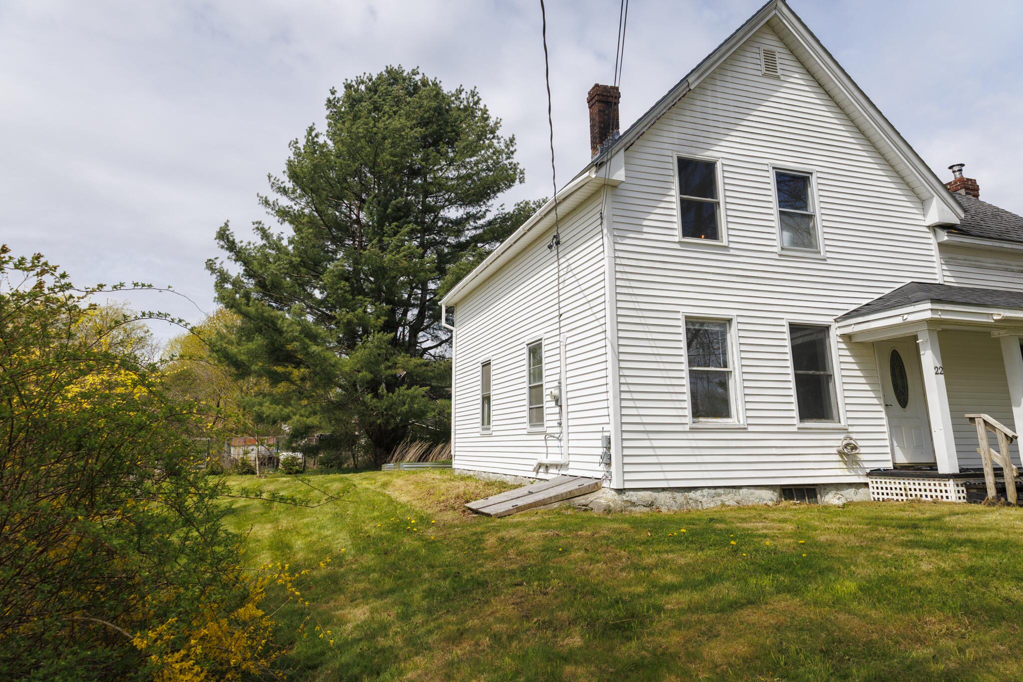 22 Booker Street Thomaston, ME 04861 - Photo 28 of 32 22 booker -11