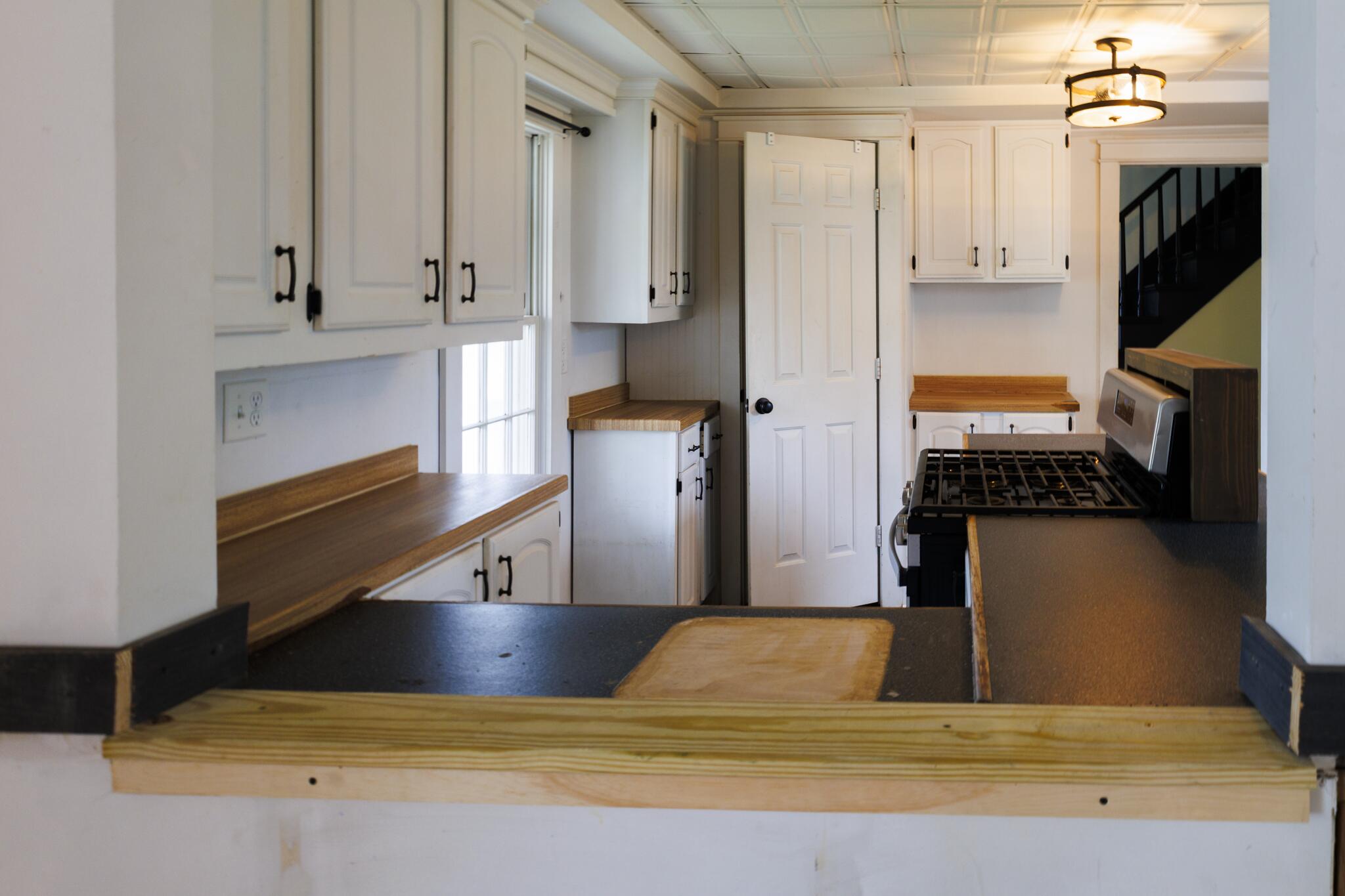 22 Booker Street Thomaston, ME 04861 - Photo 7 of 32 22 booker -72