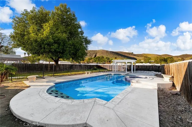 $595,000 | 9941 Granite Hill Drive, Jurupa Valley, CA 92509