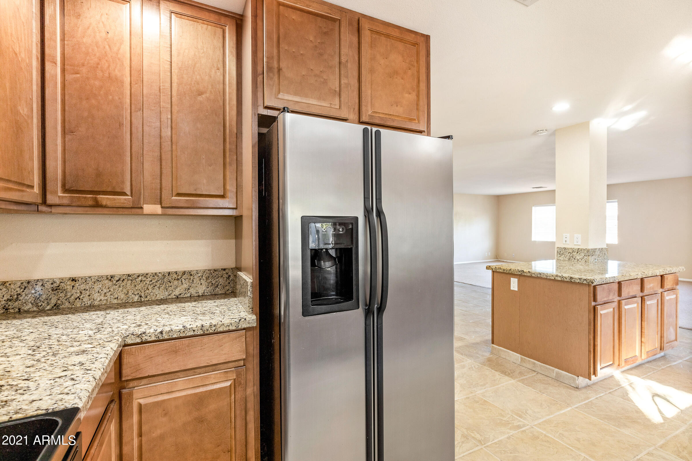 9219 North 28th Street Phoenix, AZ 85028 - Photo 15 of 39 9219 N 28th St-16