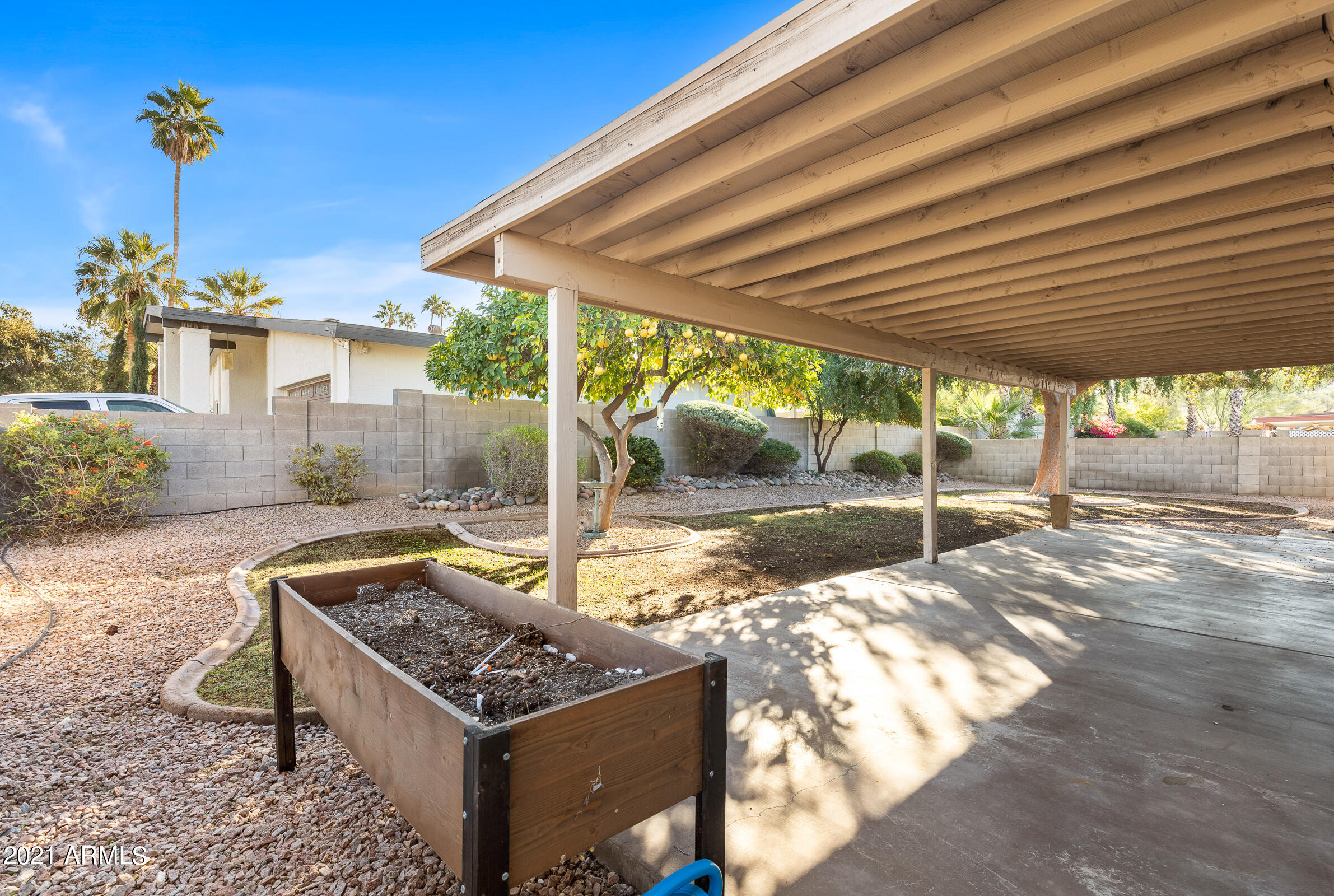 9219 North 28th Street Phoenix, AZ 85028 - Photo 36 of 39 9219 N 28th St-37