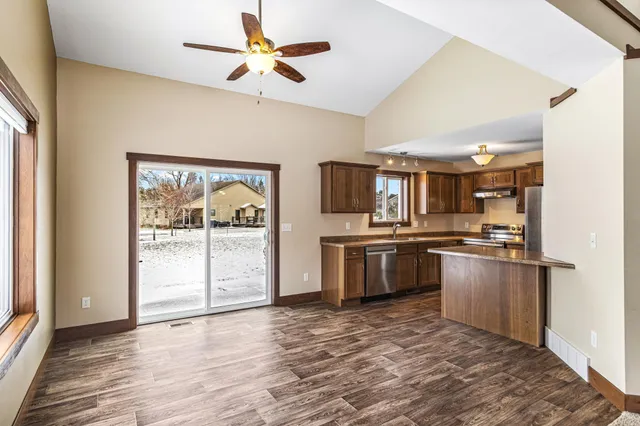 $349,900 | 3316 Sanford Lane, Eau Claire, WI 54703