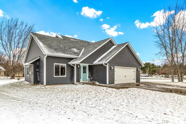 $349,900 | 3316 Sanford Lane, Eau Claire, WI 54703