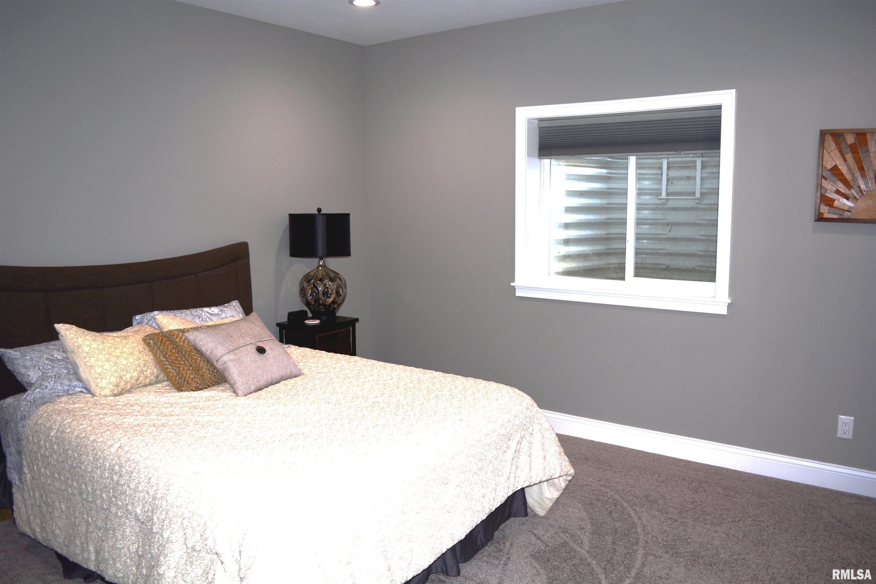 5600 Iron Bridge Road Chatham, IL 62629 - Photo 31 of 42 Gallery Image 31